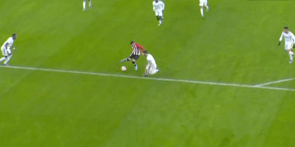 本世纪德甲戴帽次数前十：莱万领跑凯恩第三