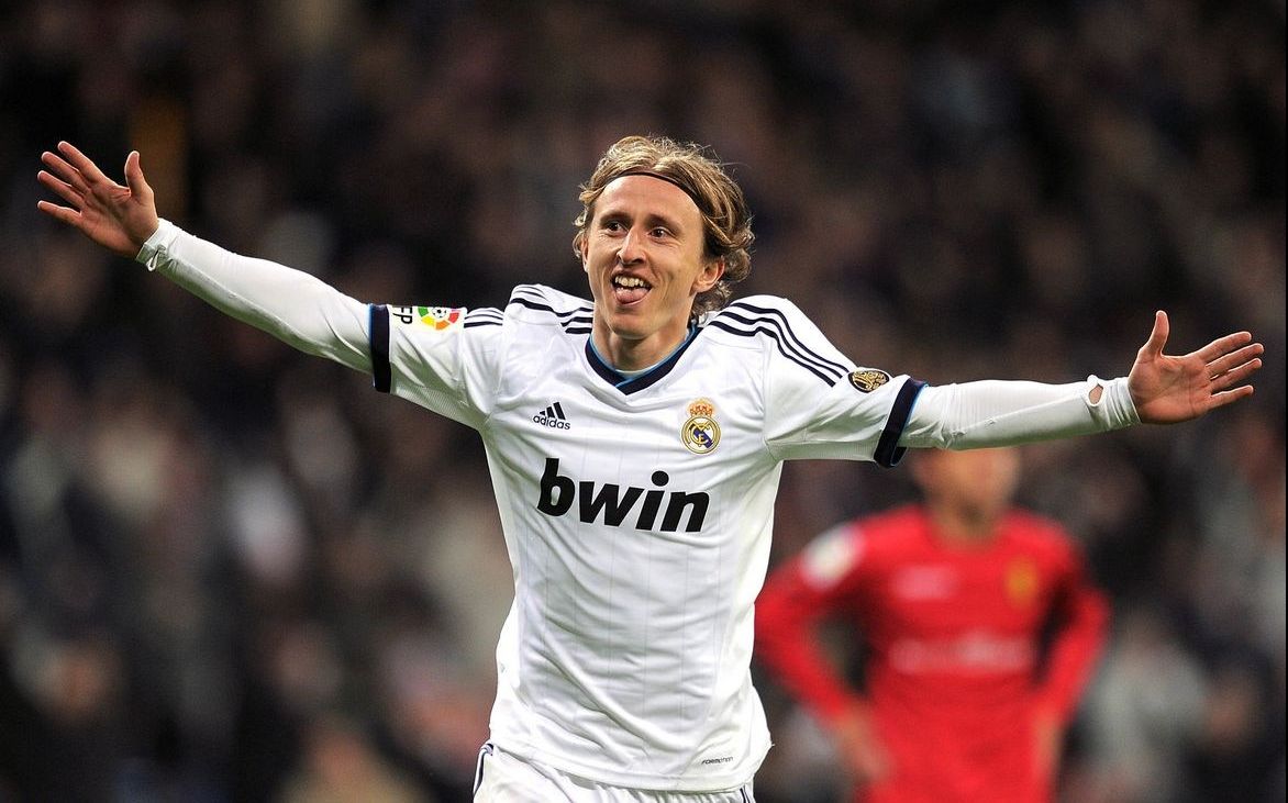 6-0：迪奥曼德·阎，前莱加尼斯球员，在拜访巴萨之前重创法兰克福